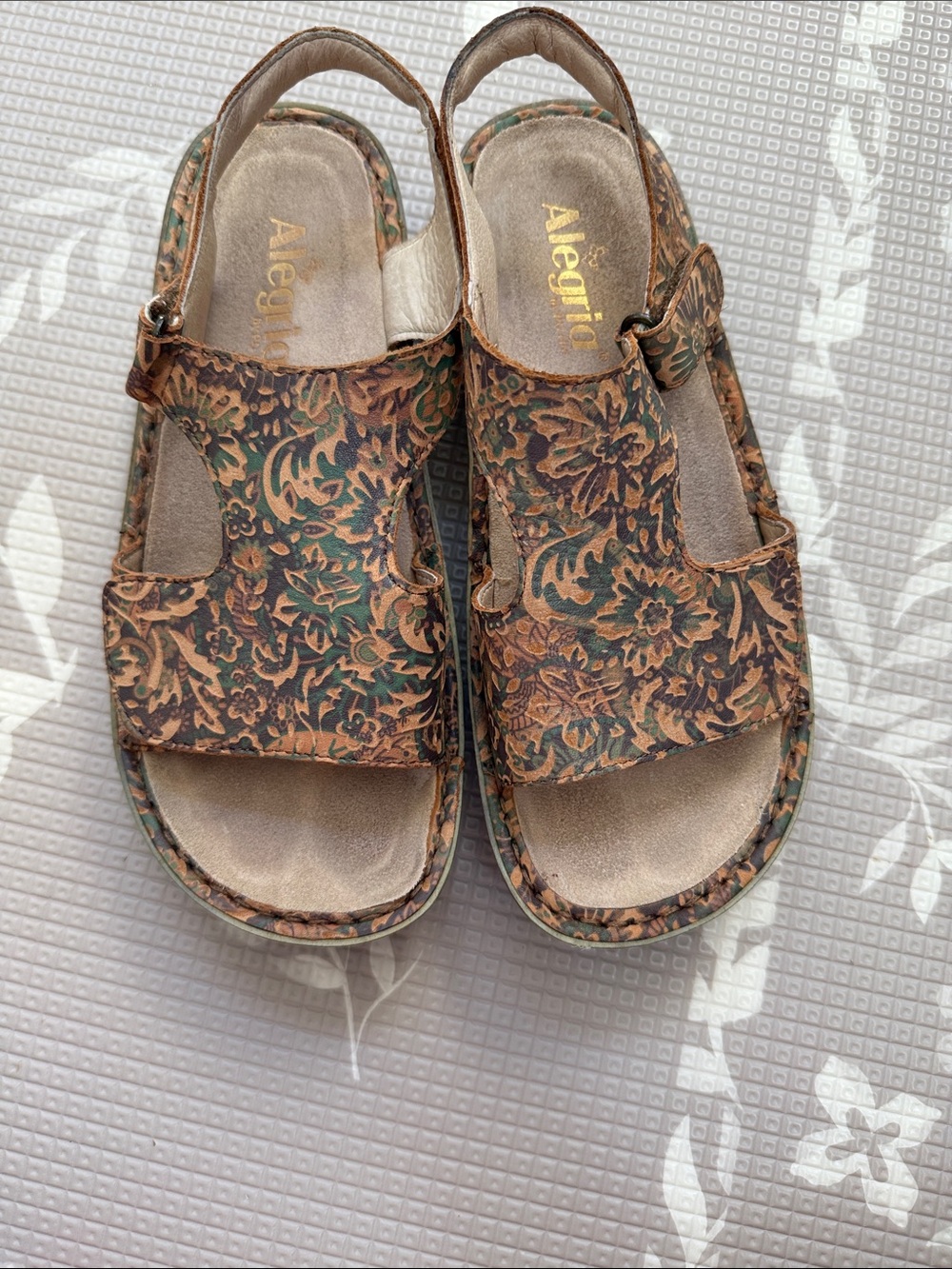 Alegria Floral Patterned Wedge Sandals in Brown and Green Size 38